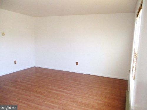 3102 Galaxy Rd, York, PA 17315-4574