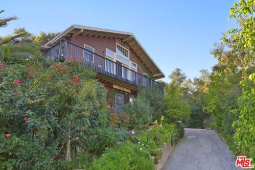 19585 Grand View Dr, Topanga, CA 90290-3352