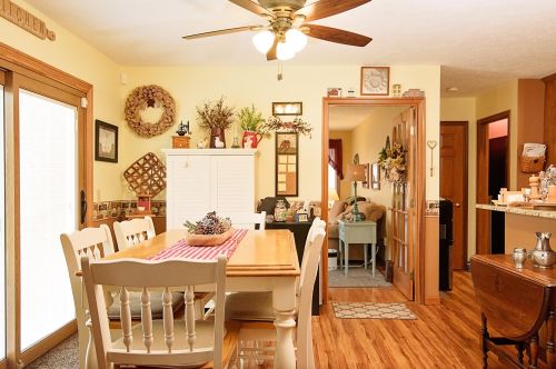 5541 Meissen Dr, Springfield OH  45502-8878 exterior