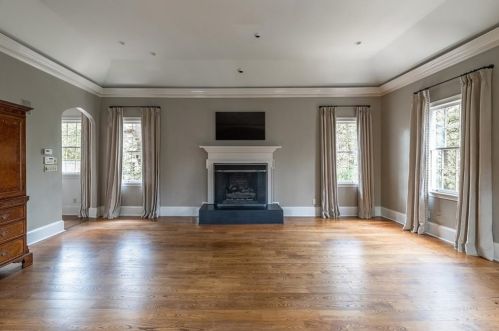 2943 Habersham Rd, Atlanta GA  30305-2847 exterior