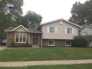 2112 Tamarack Dr, Joliet, IL 60432-2264