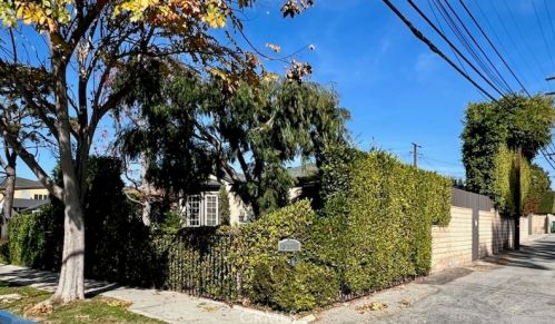 2621 25th St, Santa Monica, CA 90405-2817