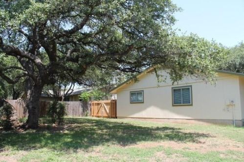 4105 Everest Ln, Austin TX  78727-5932 exterior