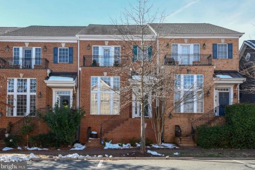 709 Belmont Bay Dr, Woodbridge VA  22191-5428 exterior