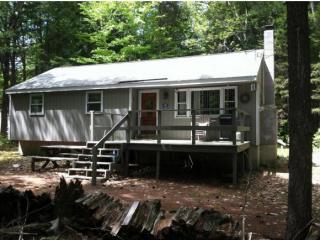 30 Jennifer Ln, Albany, NH 03818-6016