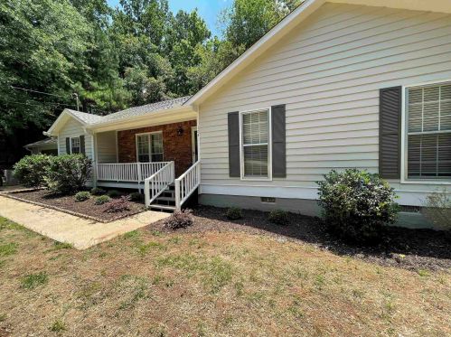 104 Cedar Creek Ct, Lagrange, GA 30240-9290