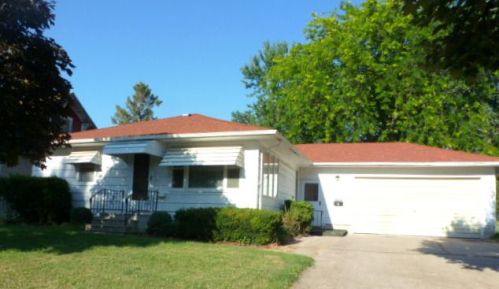 701 Miller Ave, Windom, MN 56101-1737