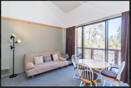 11589 Snowpeak Way, Truckee CA  96161-7093 exterior