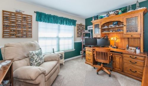 98 Winding Hill Dr, Hackettstown NJ  07840-5671 exterior