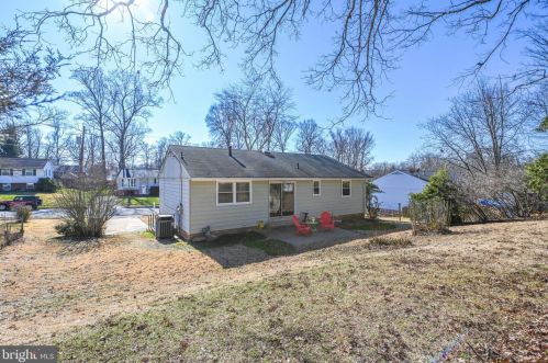7910 Gosport Ln, Springfield VA  22151-2407 exterior