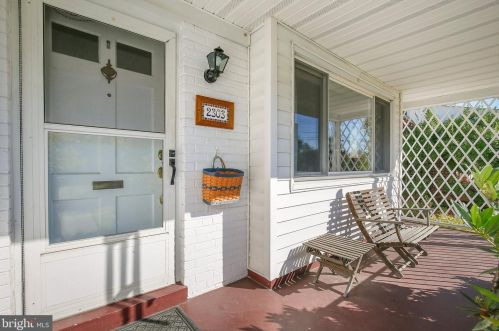 2303 Darrow St, Silver Spring MD 20902-4918 exterior