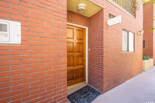 1137 Louise St, Glendale CA  91207-2328 exterior