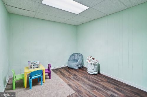 125 Edward St, Hanover PA  17331-2728 exterior