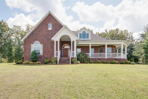 624 Black Angus Ln, Hillsboro, TN 37342-1400
