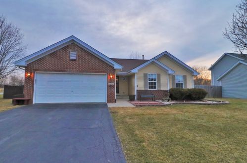 14046 Prairie Commons Ln, South Beloit, IL 61080-9506