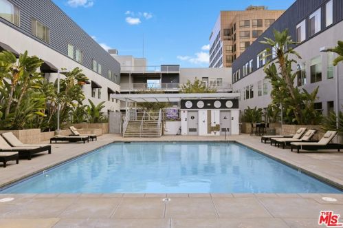 114 Harbor Blvd, Anaheim CA 92801-2421 exterior