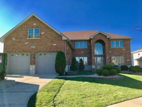 1020 Donnington Dr, Matteson, IL 60443-2290