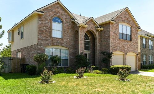 2909 Misty Valley Dr, Fort Worth TX  76123-2043 exterior