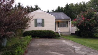 1410 Classic Chase Dr, Dalton, GA 30721-8486