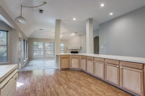 5709 Rio Grande Dr, Fort Worth TX  76137-5553 exterior