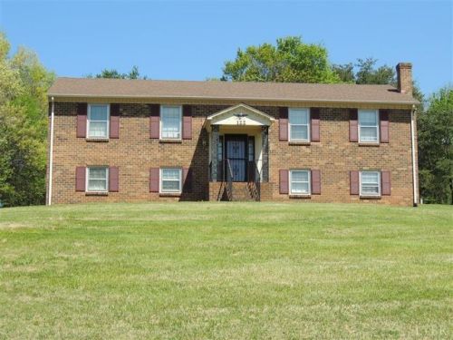 122 Pearson Dr, Rustburg, VA 24588-3256