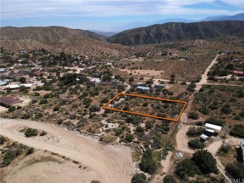 1 Tecopa Dr, Morongo Valley, CA 92256