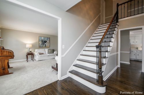 1084 Johnson Dr, Naperville, IL 60540-8239