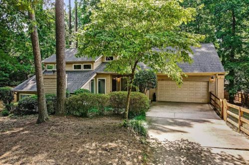 3117 Sycamore Ln, Marietta, GA 30066-4173