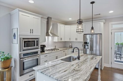 4201 Dorchester Dr, Porterdale, GA 30014-3138