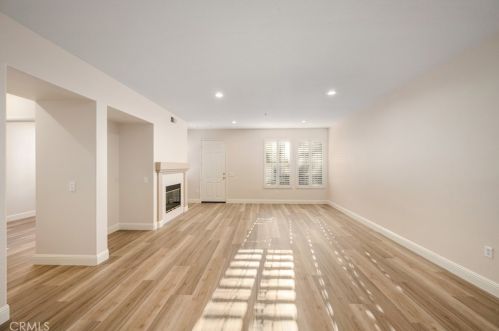 22 Leucadia, Irvine CA  92602-2415 exterior
