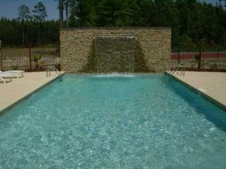 127 Sandstone Dr, Bloomingdale, GA 31302-8111