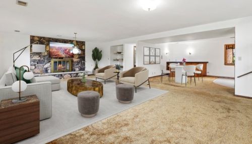 8401 Park Ave, Willowbrook IL 60527-6343 exterior