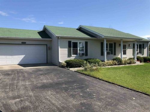855 8th St, Upland, IN 46989-9160