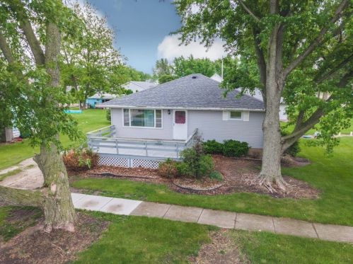 320 Jeffery St, Cullom, IL 60929-7223
