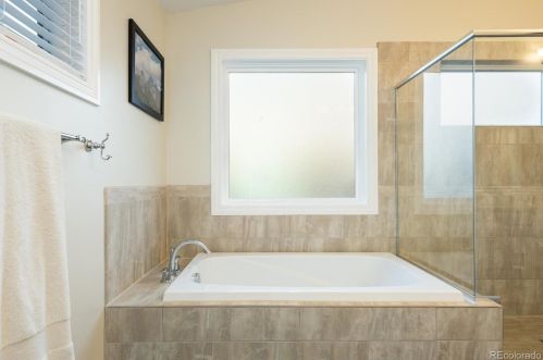 651 Dexter St, Denver CO  80220-5037 exterior