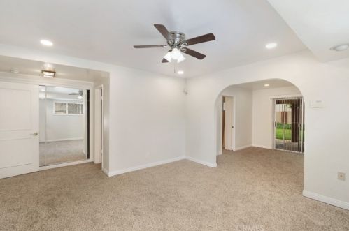 2935 Westridge Rd, Riverside CA  92506-4448 exterior