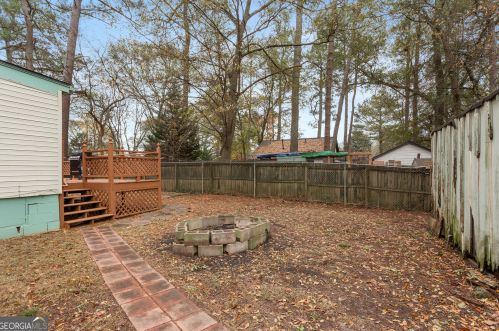 719 Hamilton Ave, Atlanta GA  30344-4144 exterior