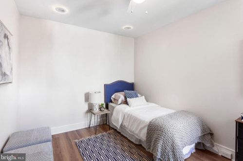 1410 16th St, Philadelphia PA  19146-4710 exterior