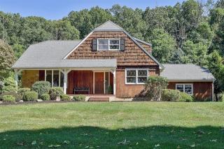 1303 Washington Valley Rd, Bridgewater, NJ 08807-1417
