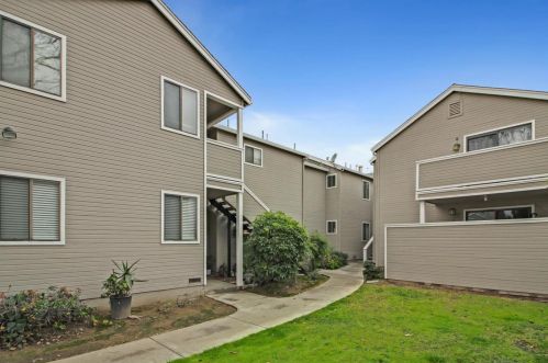 69 Rancho Dr, San Jose, CA 95111-3432