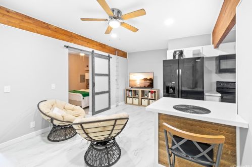 2120 Star Rd, Honolulu, HI 96813-1312