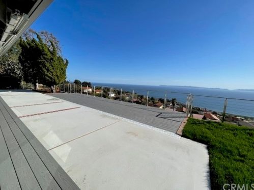 30481 Ganado Dr, Palos Verdes Estates, CA 90275-6276