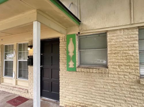 1025 Richard Dr, Garland, TX 75040-7406