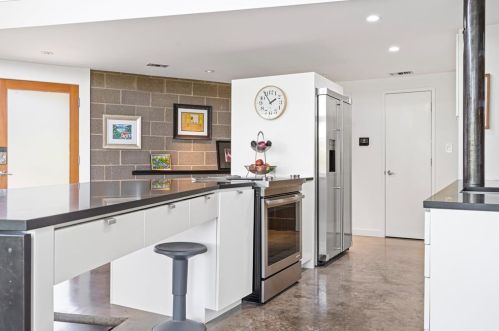 1101 Cyn Edge Dr, Austin TX  78733-2005 exterior