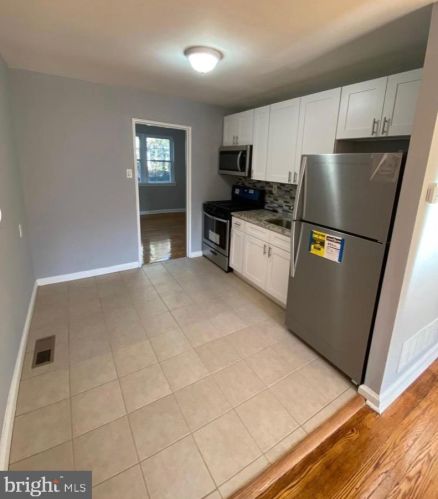 5324 Marvine St, Philadelphia, PA 19141-2926