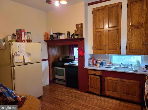 913 King St, Lancaster PA  17602-3223 exterior