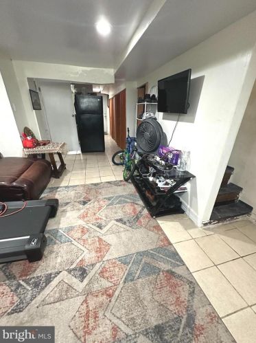 6731 Horrocks St, Philadelphia PA  19149-2211 exterior