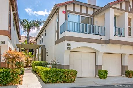 419 Bay Berry Pl, Encinitas, CA 92024-7701