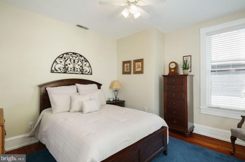 316 Washington Ave, Tavistock NJ 08033-3327 exterior