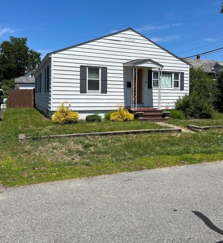 36 King St, Nashua, NH 03060-4039